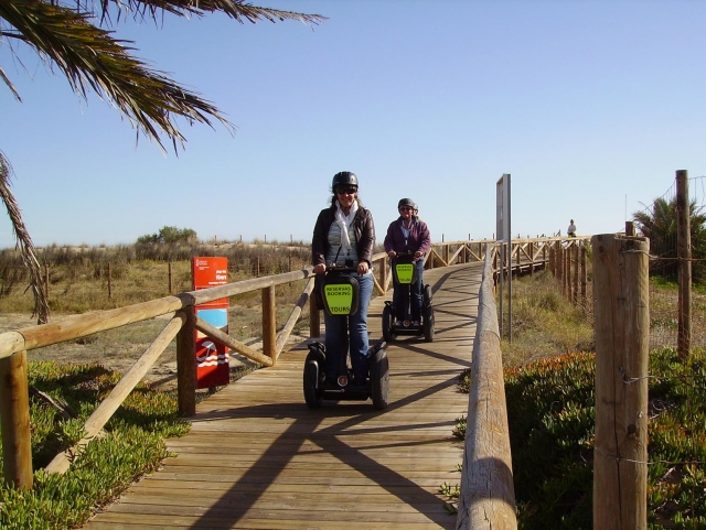  Guardamar a bordo di un segway 
