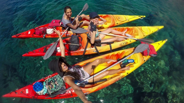  Girls in kayak 