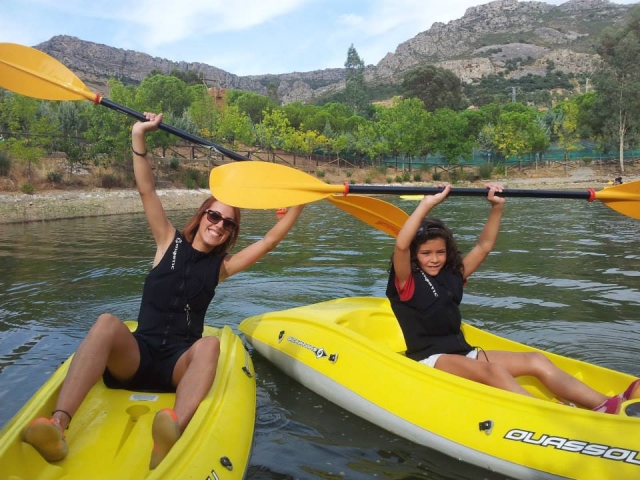  Single-seater kayak rental 