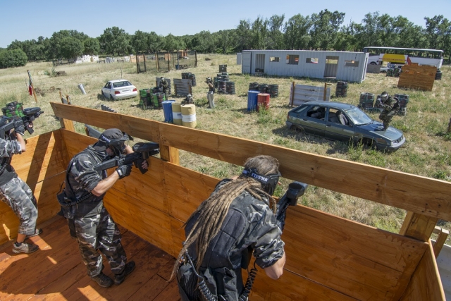 Enjoy a great paintball game 