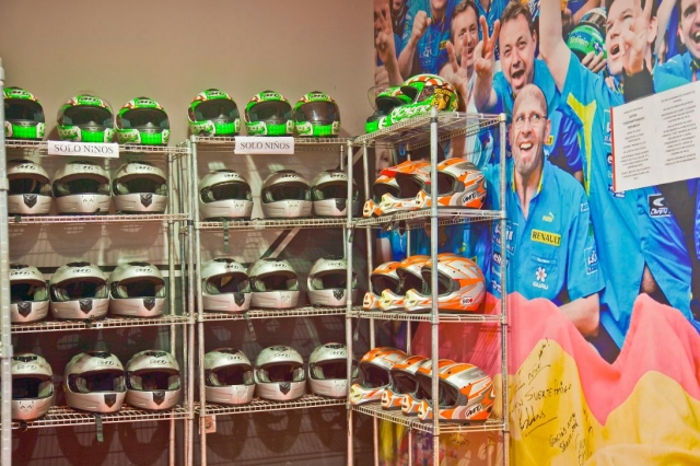 Cascos para los participantes