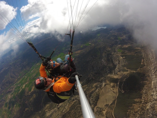 Parapente sobre Catalunya