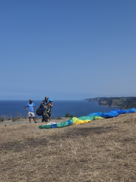 Opinión de Laura sobre Volar en parapente por la costa de Gijón, 15 min