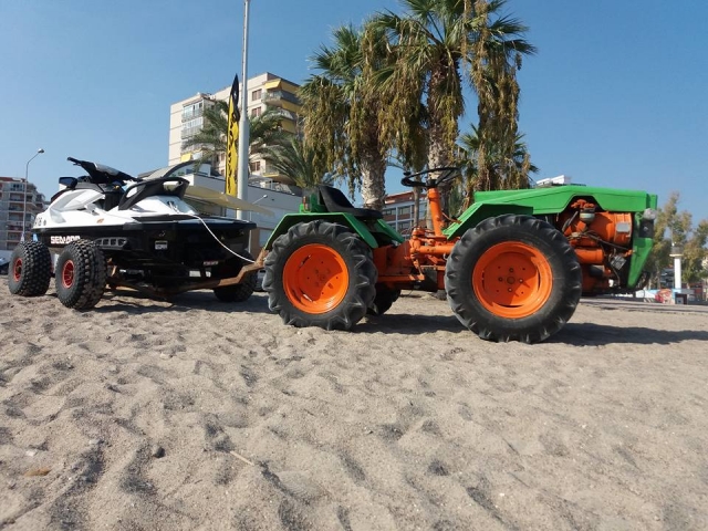 Transportando la moto de agua hasta el Mediterraneo