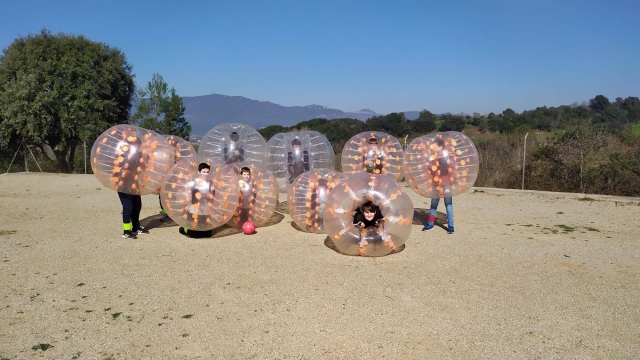 Bubble football 