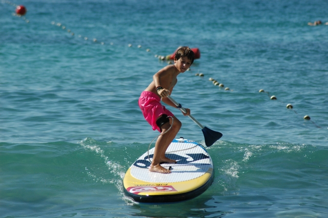  petit paddle surfeur 