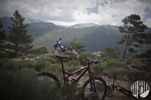  纳瓦尔梅迪奥谷。 