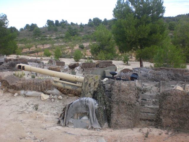  Parapets on the paintball field 