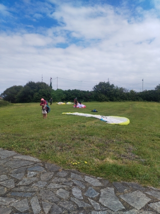 res_o-66815-parapente_de_laura-dago-rodriguez_17790517006989.jpg