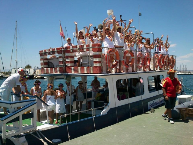 1797342-609485859134967-1469652140-n-posidonia-turismo-paseos-en-barco.jpg