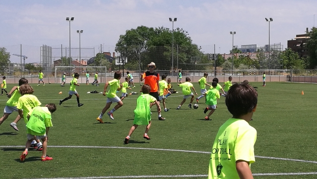 Divertimento, calcio e inglese 