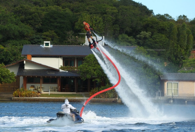  Testen Sie die Ausrüstung in einem privaten Pool 