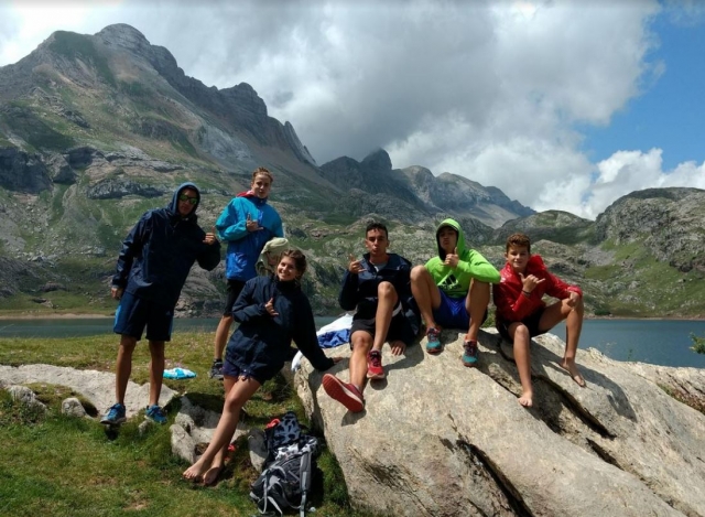 Visitando el lago en Huesca
