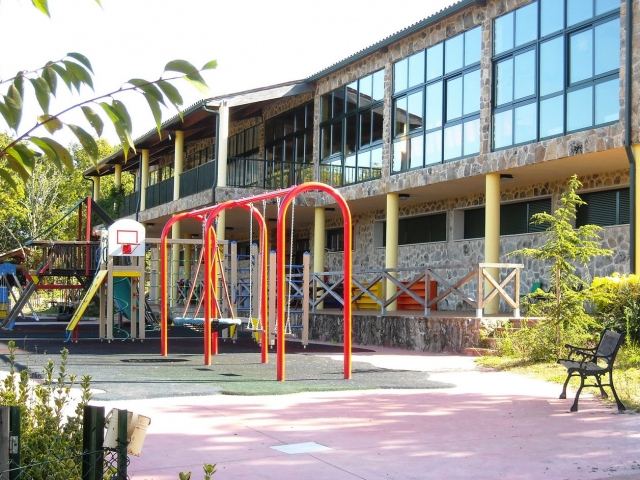 Columpios frenle a la granJ