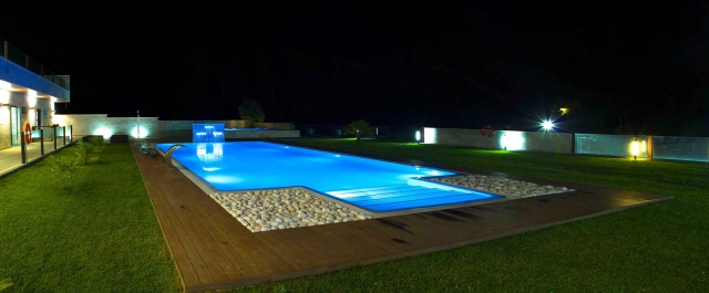 piscina1-multiaventura-los-olivos.jpg