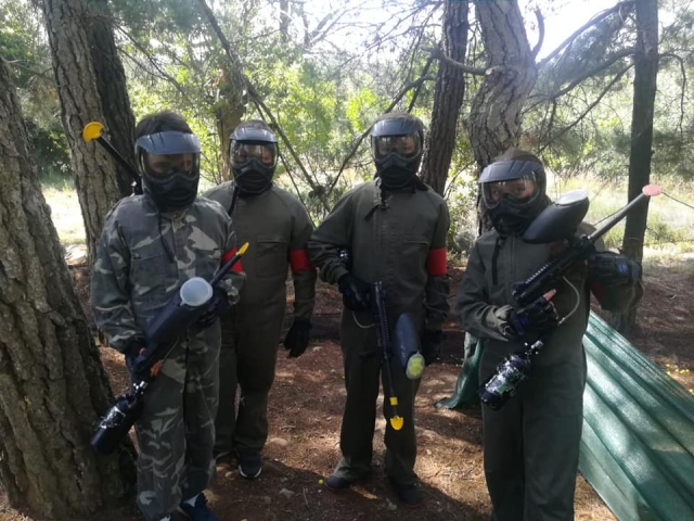  Jeux de paintball entre amis