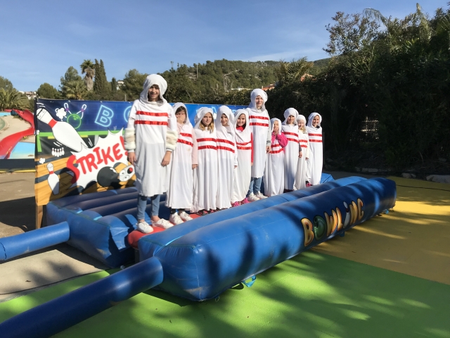 Bowling costumes 