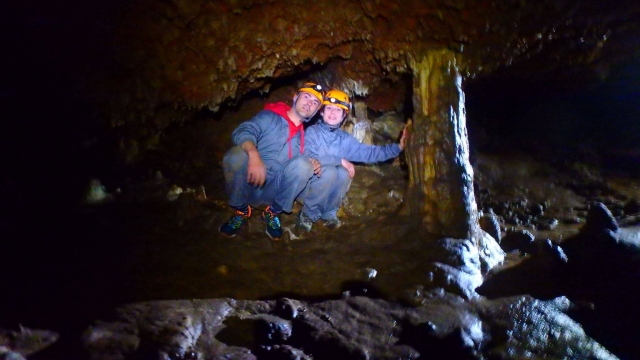  Coppia all'interno della grotta 