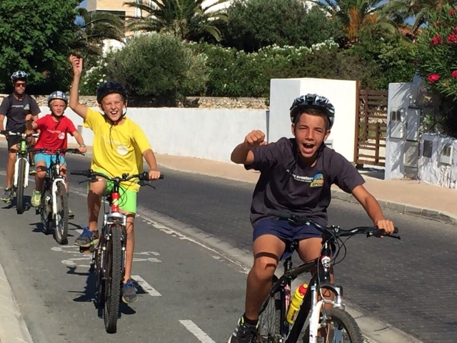  Bike excursions 