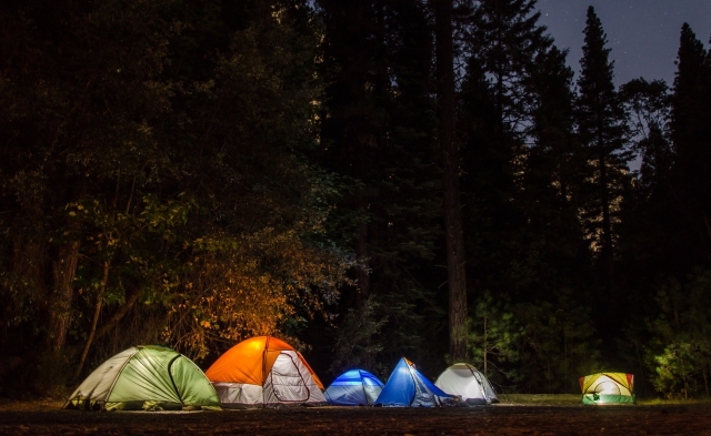 Acampando al aire libre