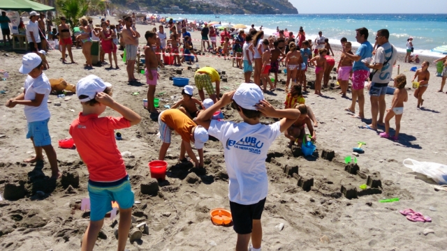  Club Camp Sand Castles 