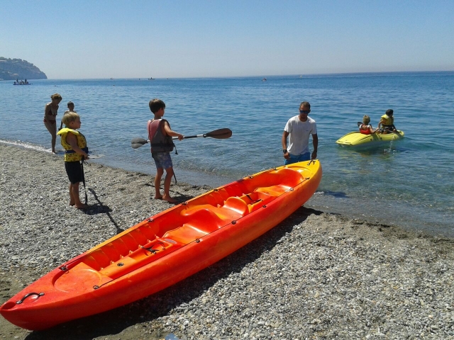  Club Camp Kayaking 
