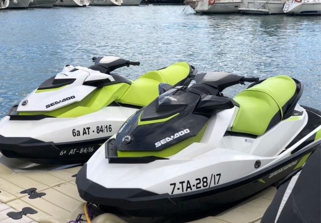 Motos Sea doo en el Port de Badalona