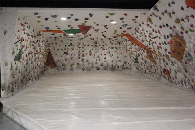 Instalaciones del boulder en granada