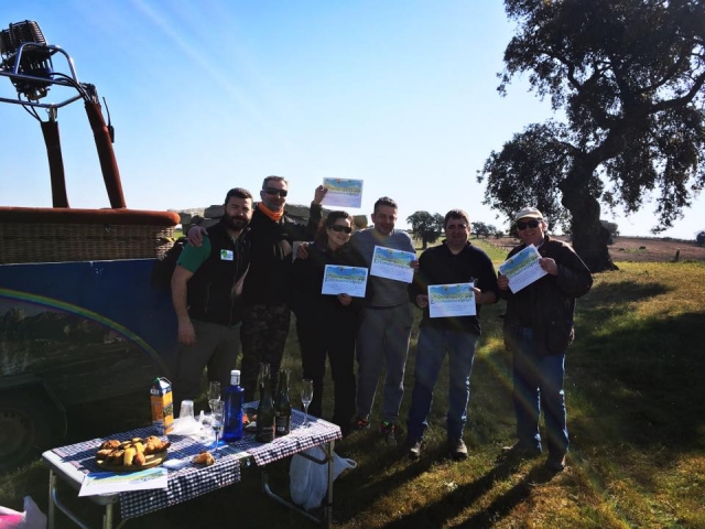  Diplomübergabe und Mittagessen 