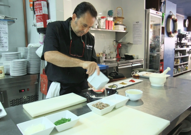  Preparing dishes in the kitchen 