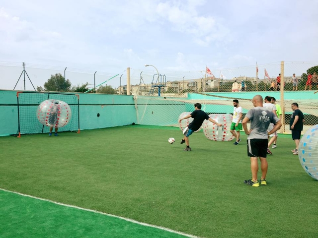  Shooting to the goalkeeper in the bubble 