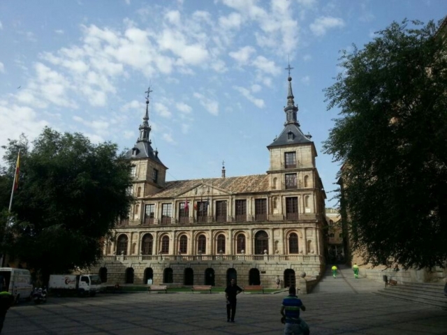  Caminhando pelos lugares históricos de Toledo 