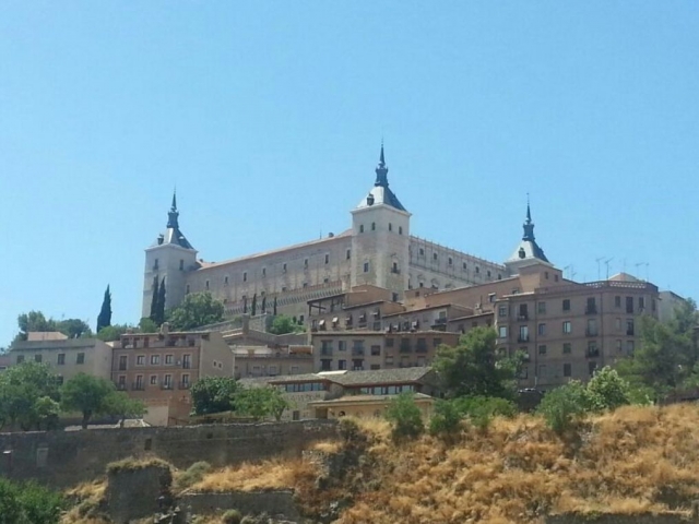  Toledo sob o sol do dia 