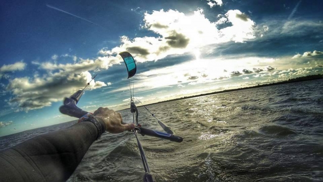  卡内拉岛风筝冲浪 