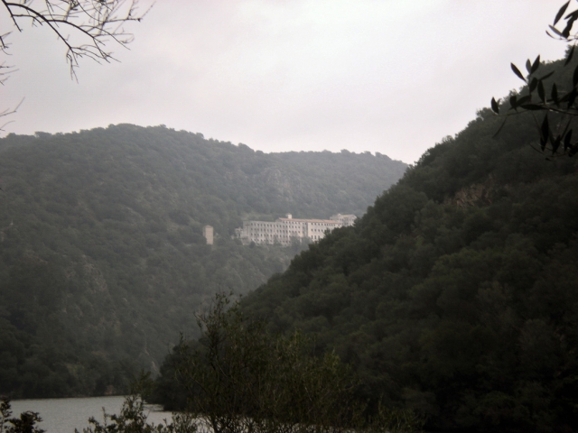  Valleys and mountains 