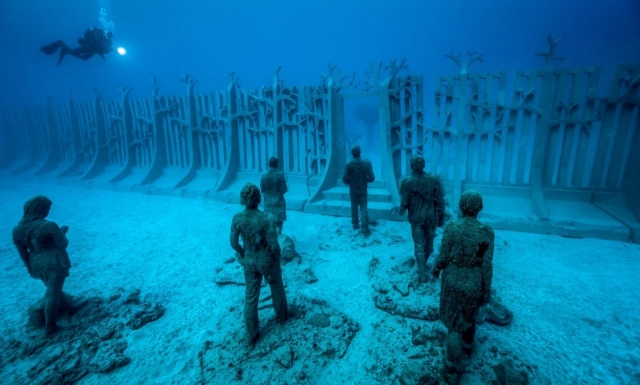 Estatuas sumergidas en Lanzarole