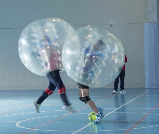  Zorbing 