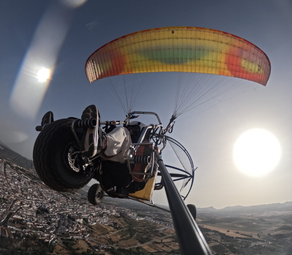 res_o-67019-paramotor_de_adriana-lidia-iranzo-calvo_17819805664112.jpg