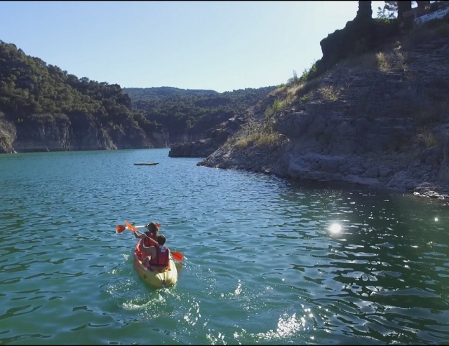 En kayak hacia la cabecera del rio