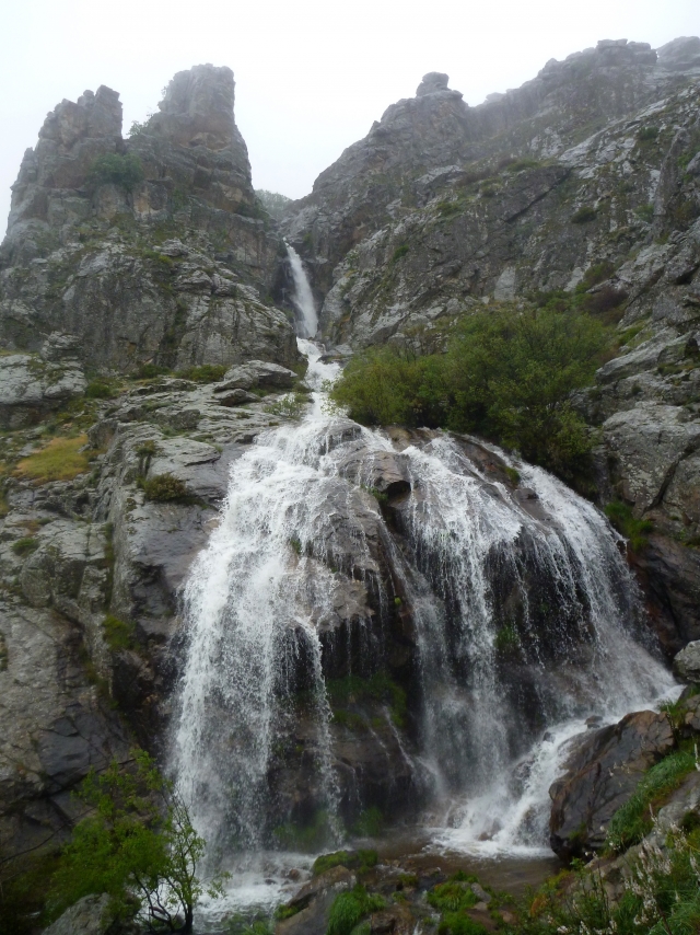  Waterfall 