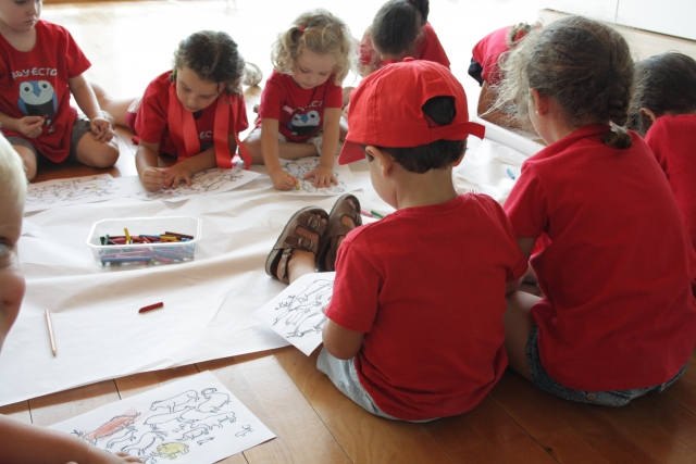  Drawing spreads in the ground 