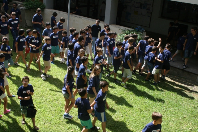  Students gathered in the yard 