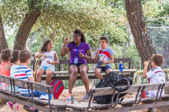  用英语与老师聊天 