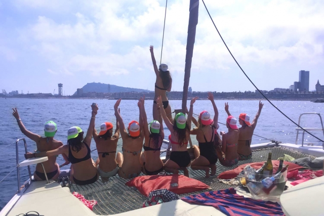 Despedida de soltero en la playa de Valencia