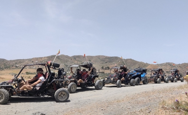  Itinerario in buggy con gli amici per Málaga 