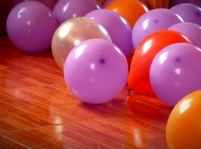 Globos en el suelo