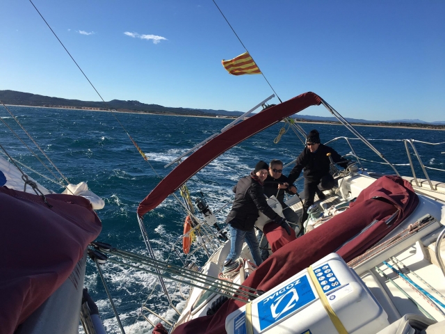 Maniobras de navegacion a vela
