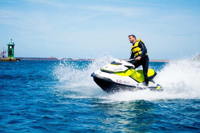  Velocità a Gijón con le moto d'acqua 