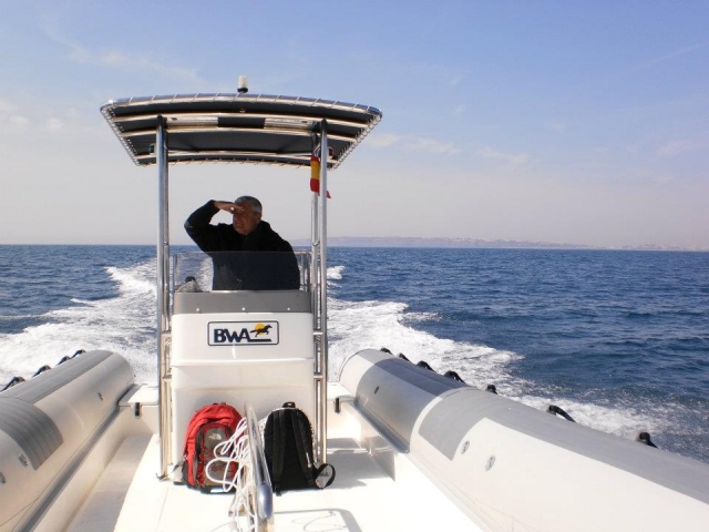 Surcando el Mediterraneo en el barco