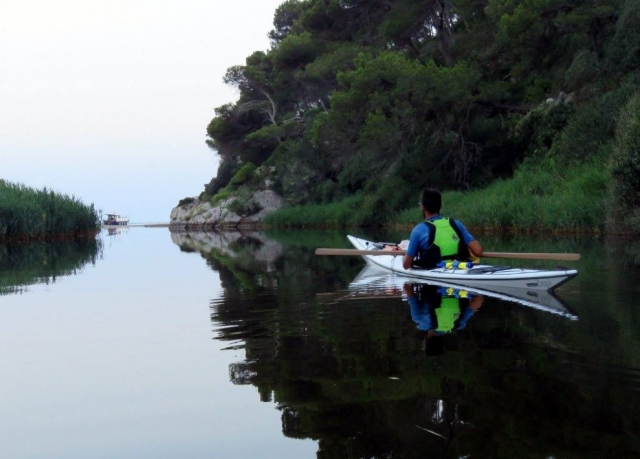  Navigieren Sie durch ruhige Gewässer 